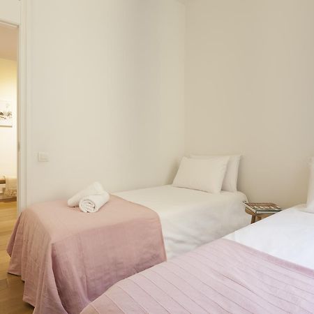 Ferienwohnung Click&Flat Luxury Sant Joan Barcelona Exterior foto