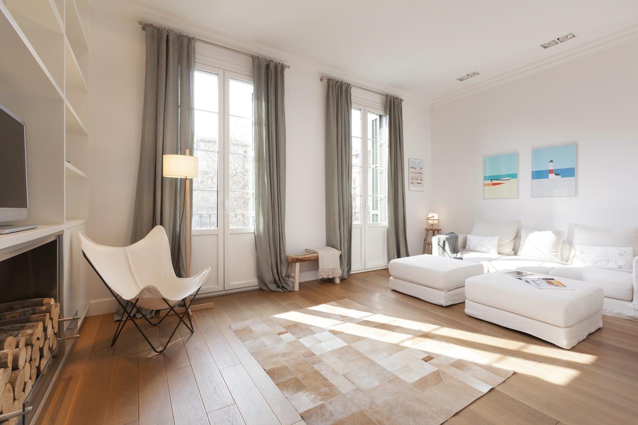 Ferienwohnung Click&Flat Luxury Sant Joan Barcelona Exterior foto