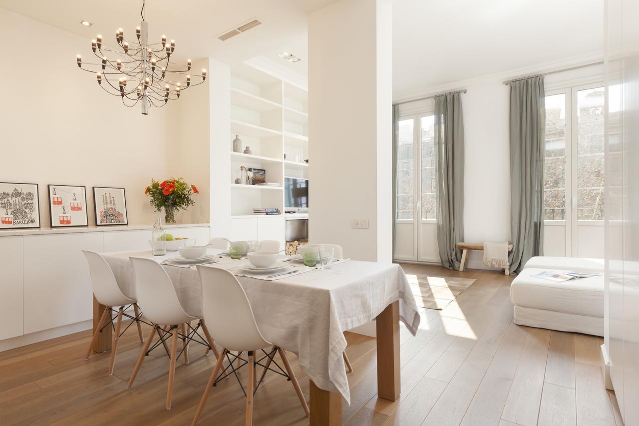 Ferienwohnung Click&Flat Luxury Sant Joan Barcelona Exterior foto